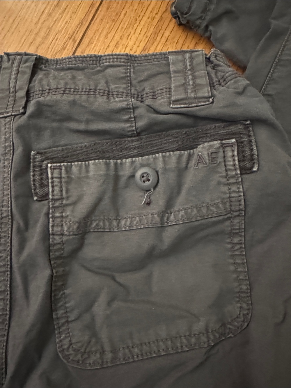 American Eagle Outfitters Charcoal Cargo Pants - Picture 3 of 5